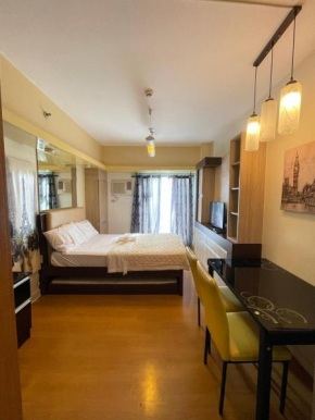Modern Bayview Condo in 8 Adriatico